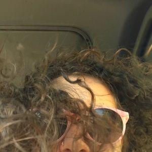 Meet your Posher, Ana